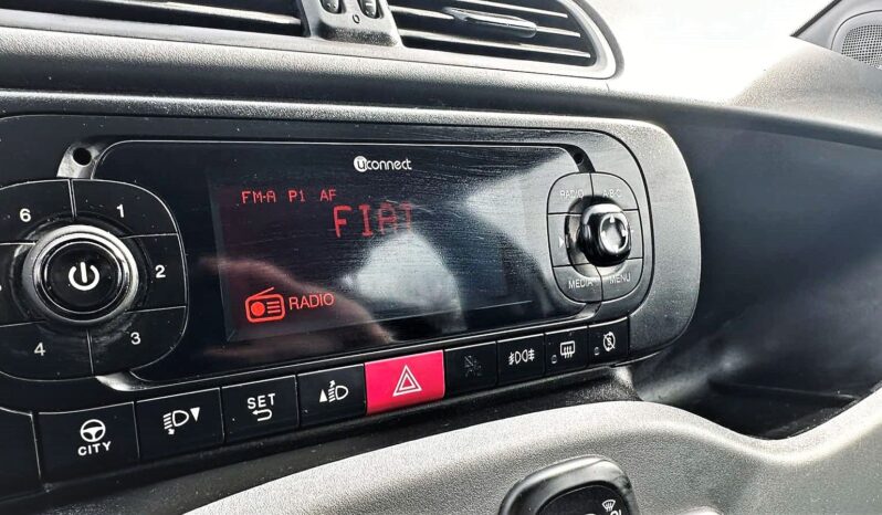 Fiat Panda 1.0 HYBRID CITY CROSS (EL887) full